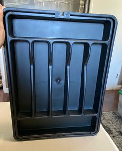 ADJUSTABLE UTENSIL DRAWER ORGANIZER