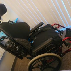 wide wheel chair 