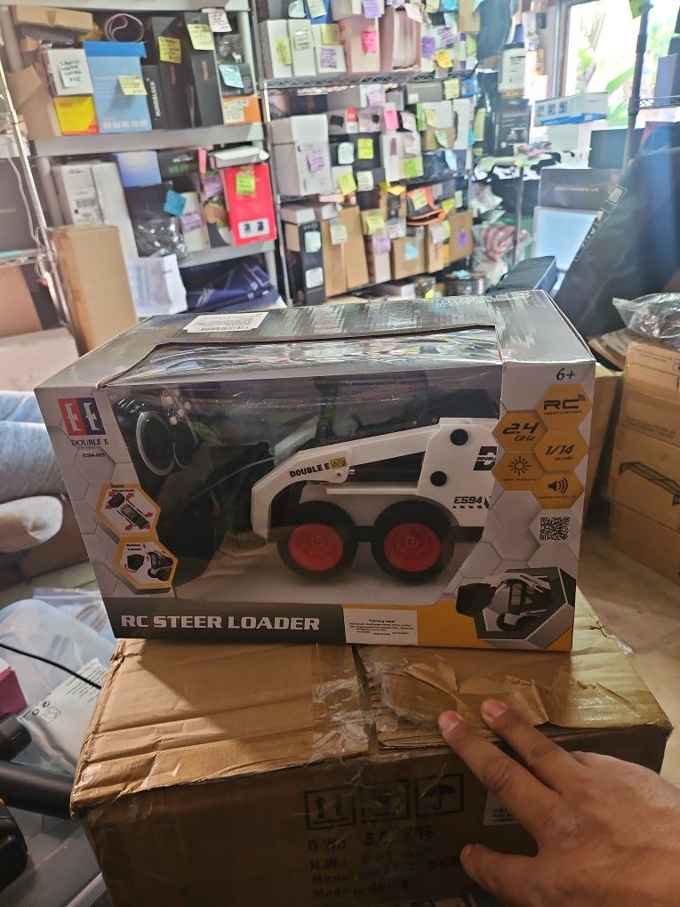 DOUBLE E RC STEER LOADER