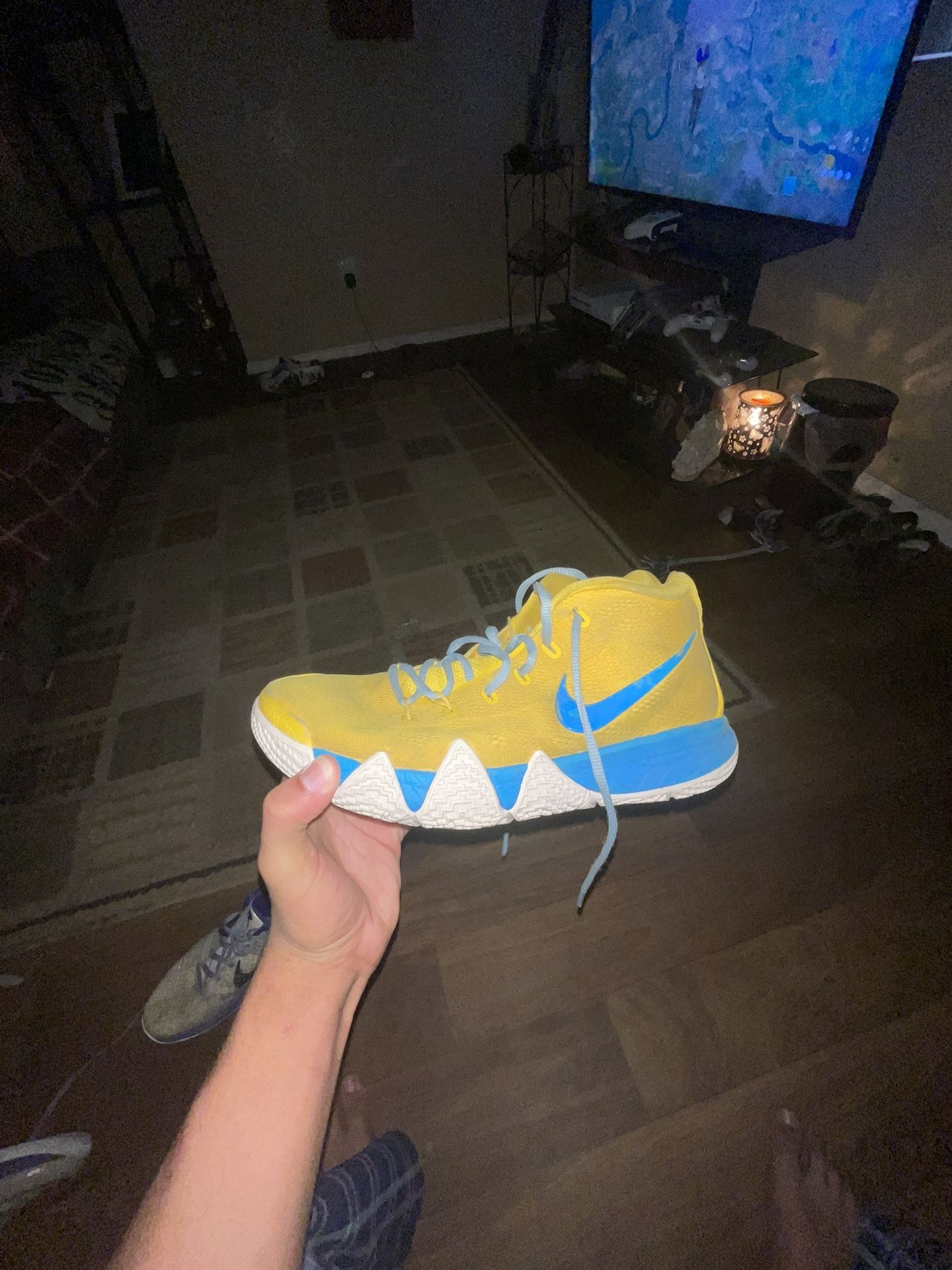 Kyrie 4 best sale kix on feet