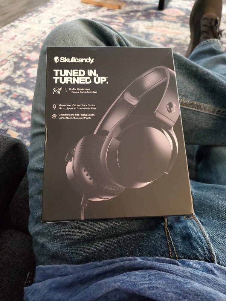 Brand New Skullcandy Headset