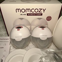 Mom cozy M5 Brand New In Box 
