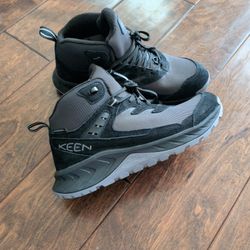 Keen High trail Polar Hiking Boots- Men's Size9