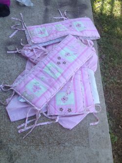 5 pieces for crib (girls)