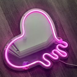 Hanging Drip Heart LED Plug-in