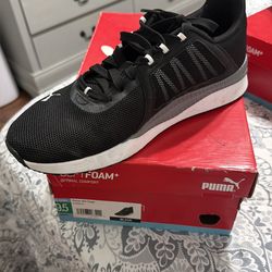 Puma men’s shoes size 9.5 $10