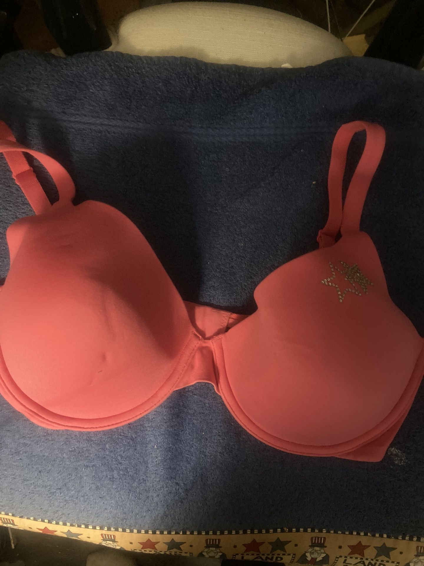 Victoria’s Secret Body Bra