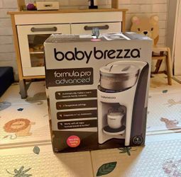 New in Box| Baby Brezza Formula Pro Advanced