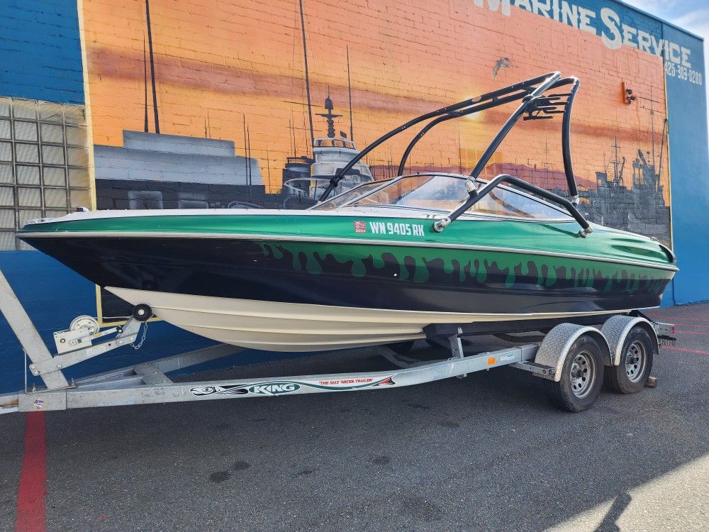 2000 Bayliner 2050 LX Capri