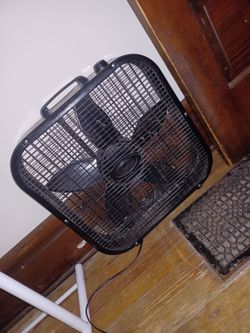 Life saving life changing box fan! Clintonville pickup evenings weekends only