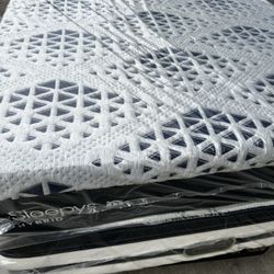 Queen Size Matress And Box Spring 