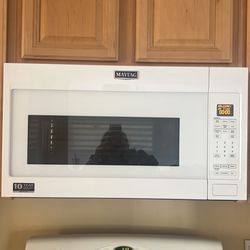 Maytag Microwave
