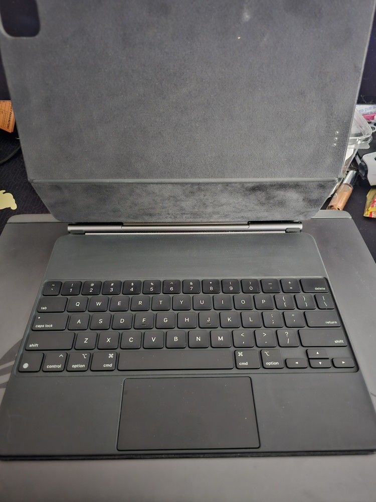 Apple Magic Keyboard Usb Type C For IPad 4th Gen 13 Inch