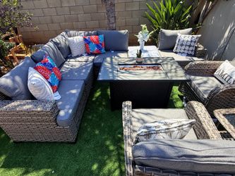 Patio furniture set outdoor new in the box