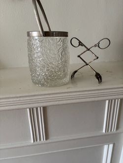Ice bucket