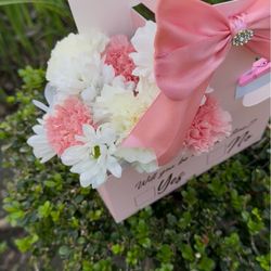 Cup holders with flowers