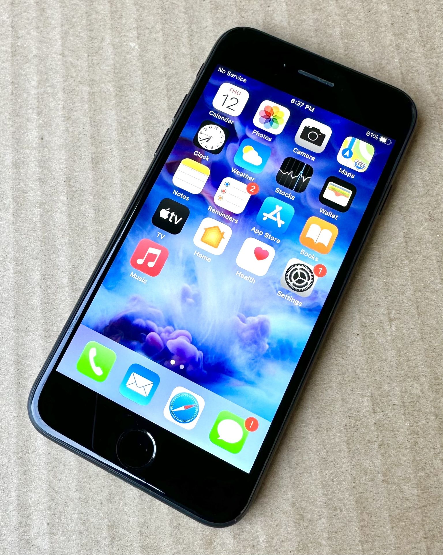 Factory Unlocked Apple iPhone 7 (32 GB) Black