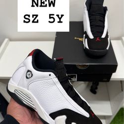 NEW Air Jordan 14 Black Toe SZ 5Y