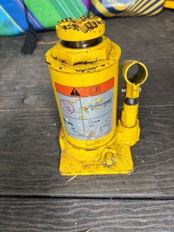 4 Ton Hydraulic Bottle Jack