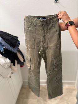 Size 23 high rise baggy hollister jeans