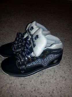 Timberland Boots Navy Blue size 8