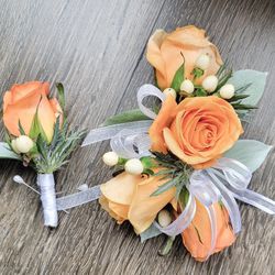 Corsage And Boutonniere Sets