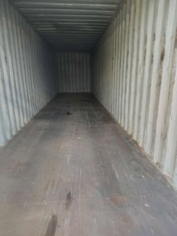 WIND & WATERTIGHT 20’ & 40’ SHIPPING CONTAINERS!