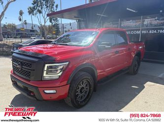 2021 Nissan TITAN