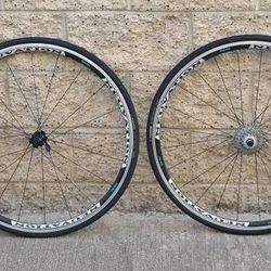 Neuvation Road Bike 700c Wheelset - Excellent Condition