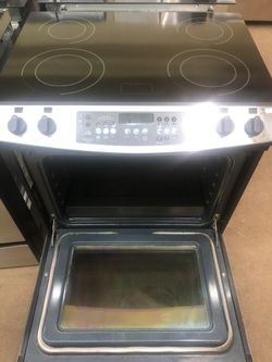 Electric Range ~ Apartment Size Small 4 Burner Stove/Oven for Sale in  Glendale, AZ - OfferUp