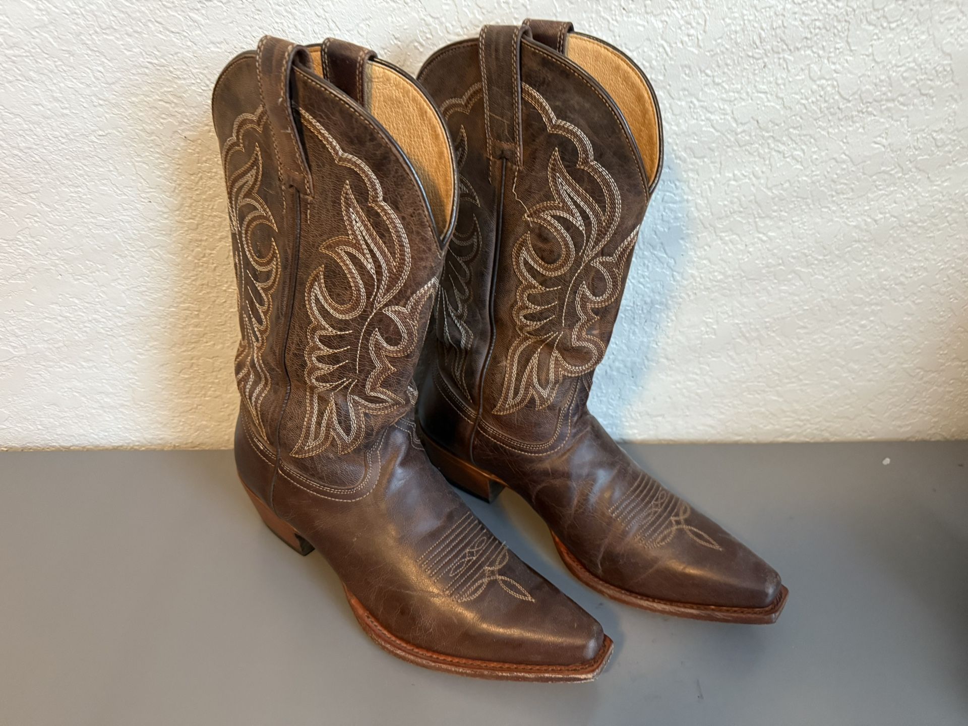 Women Boots Size 91/2