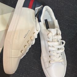 White Shoes 