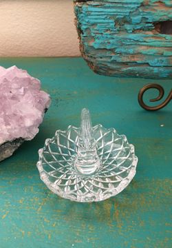 RING / JEWELRY HOLDER