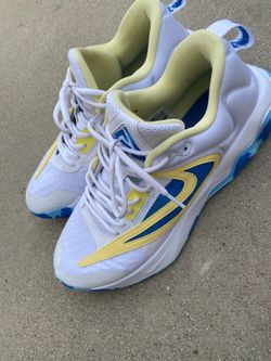 Nike Immortality 3 basketball shoes sz 11