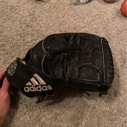 Adidas Baseball Infield 