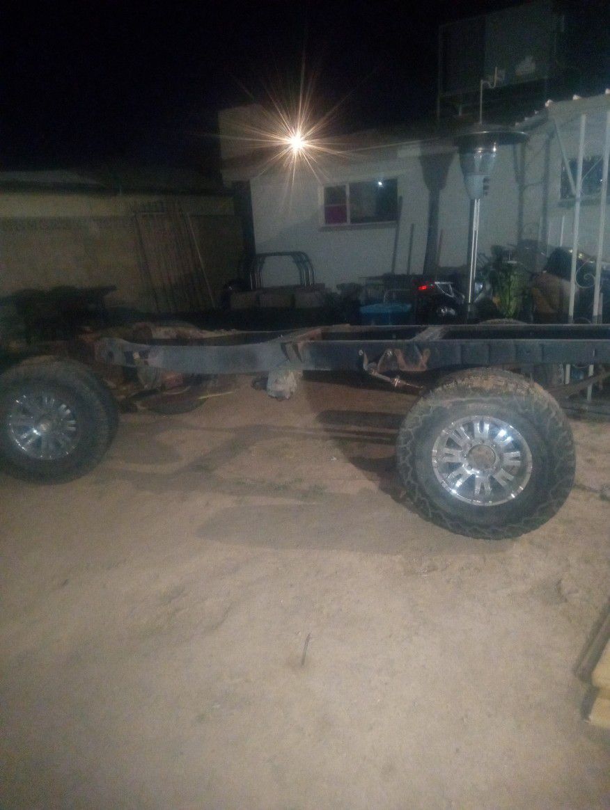 Ford Short Bed Frame, Axles ,Tires And Wheels And Transfer Case