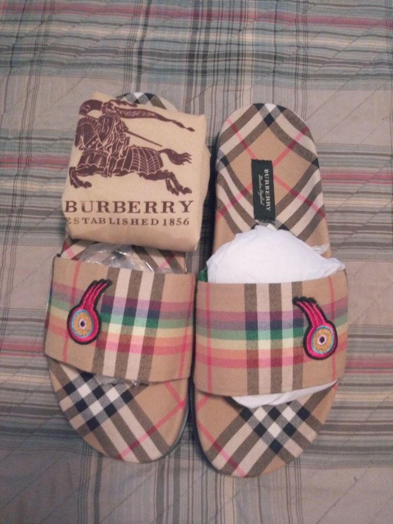 Burberry slides