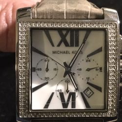 Uptown Gemmed Bezel - Glam Gia - Michael Kors - MK-5674 - Ladies - Unisex Watch - Chronograph Movement - MOP Dial - Leather Band - Bold