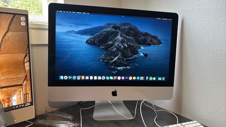 Apple iMac All-in-One Desktop Computer