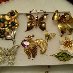 Lot of Antique/Vintage Brooches