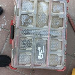 Milwaukee Screw Box