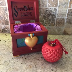 Snow White Jeweled Ornament In Evil Queens Box
