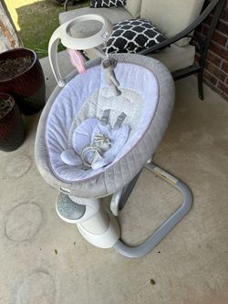 GRACO Baby Automatic Rocker And Noise Maker