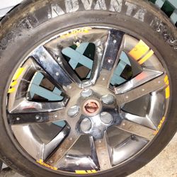Two Nissan Z Series Rims Tire Size 235/50z R17 96w