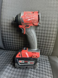 Milwaukee Impact Drill W New Battery