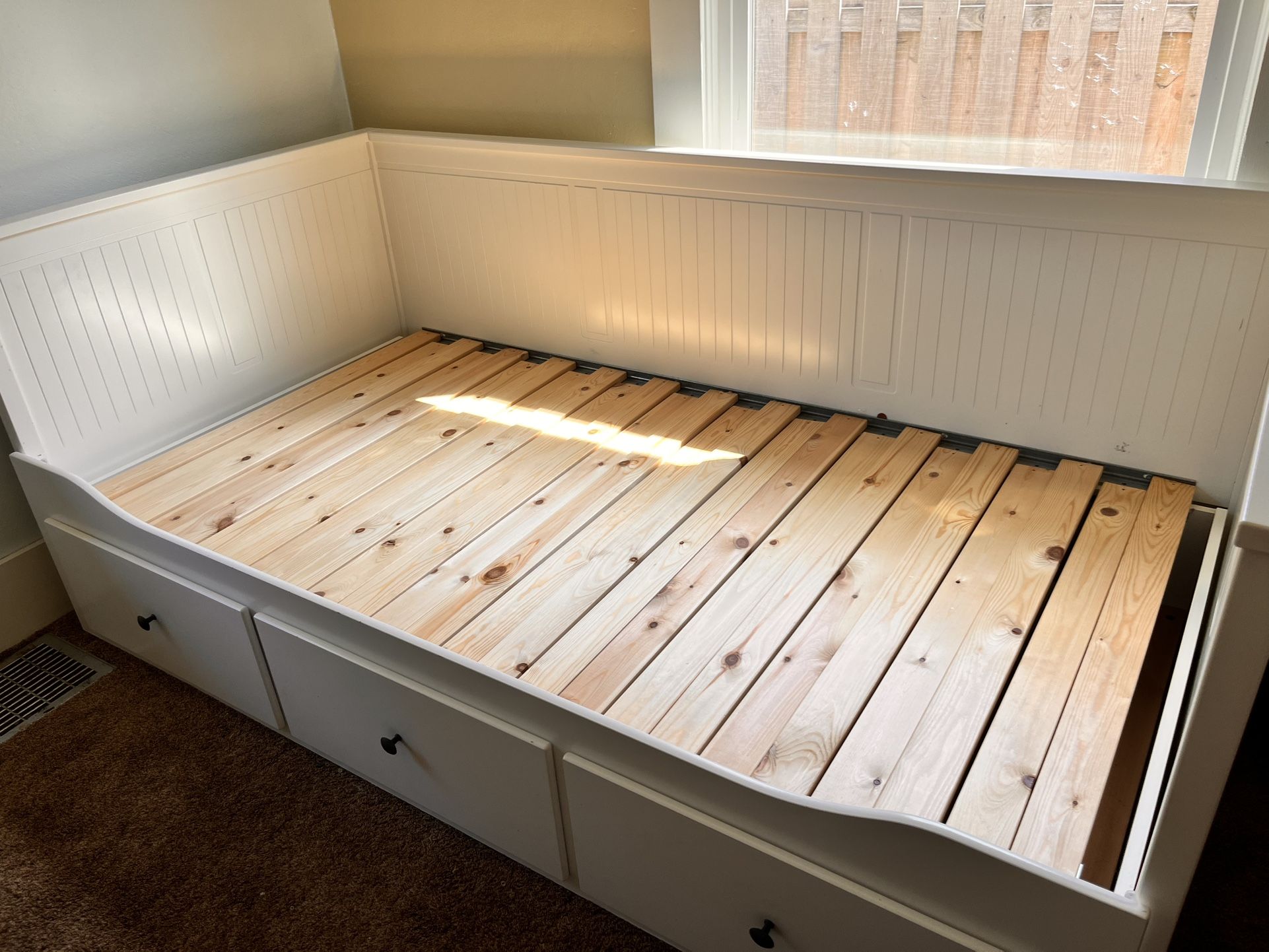 Wooden Daybed with Storage