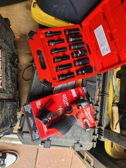M12 milwauke stubby 1/2  brand new