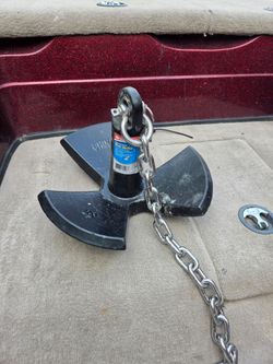 30 pound boat anchor and Rope