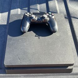Ps4 Slim (Comes With Madden 23)