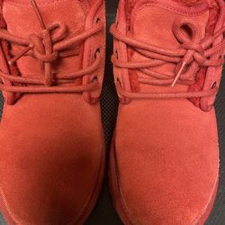 Ugg neumal size 8